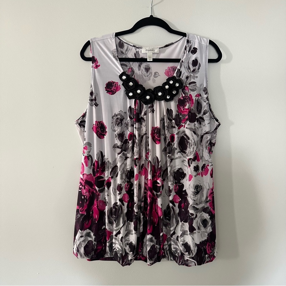 Dress Barn Roses Dressy Tank Top
Size 18/20